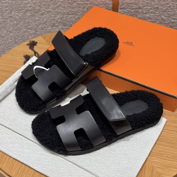 최고퀄 에르메스 시프레 시어링 퍼 가죽 스트랩 샌들 블랙