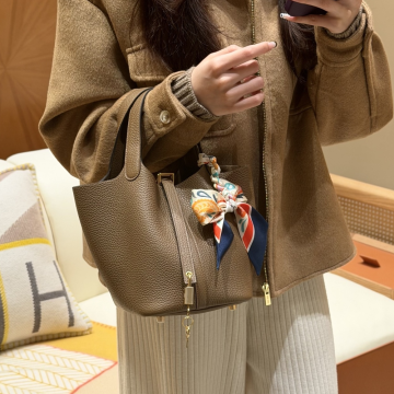 최고퀄 올수공 에르메스 피코탄 락 18 Beige de Weimar 클레망스 가죽 골드 하드웨어